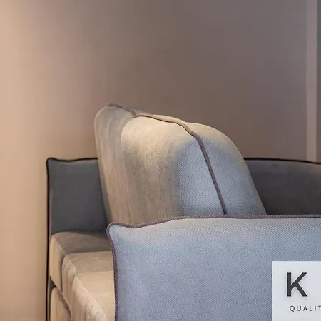 Seaside Ground Floor Elegant In Fiskardo! 20 Steps From Zavalata Beach! *