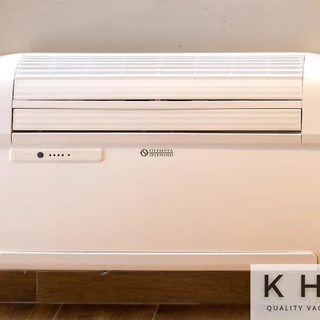 Seaside Ground Floor Elegant In Fiskardo! 20 Steps From Zavalata Beach! Fiskardo