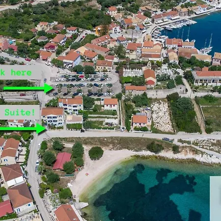 Apartment Seaside Ground Floor Elegant In Fiskardo! 20 Steps From Zavalata Beach!