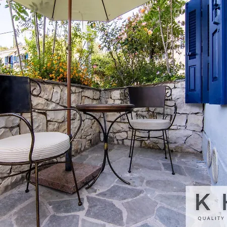 Seaside Ground Floor Elegant In Fiskardo! 20 Steps From Zavalata Beach!