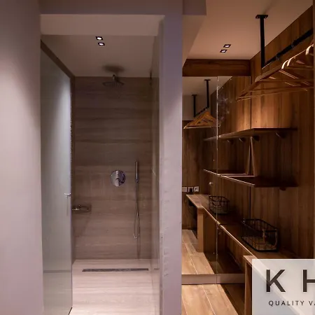 Seaside Ground Floor Elegant In Fiskardo! 20 Steps From Zavalata Beach!