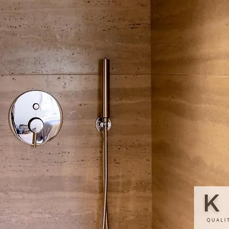 Seaside Ground Floor Elegant In Fiskardo! 20 Steps From Zavalata Beach! 아파트