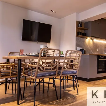 Seaside Ground Floor Elegant In Fiskardo! 20 Steps From Zavalata Beach! 아파트